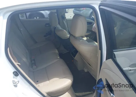 2016 Acura Rdx Advance Package z USA, uszkodzony, nr VIN 5J8TB4H7XGL005507